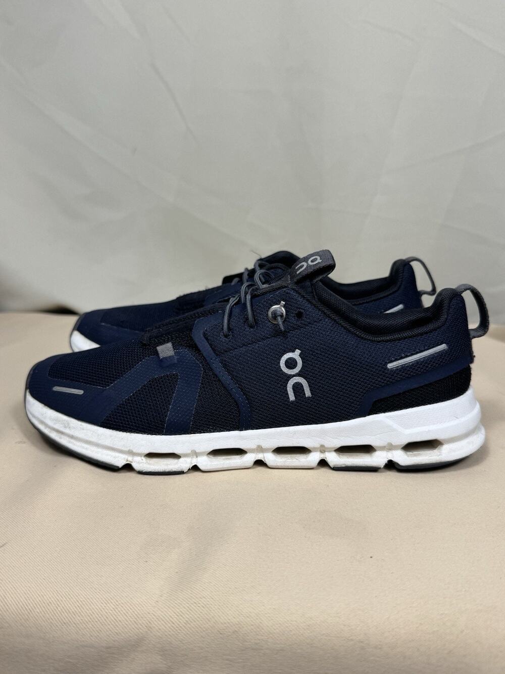 On Cloud Navy Blue Running Shoes Youth 5 Women’s 6.5 EU 37.5 Sneakers Athleisure